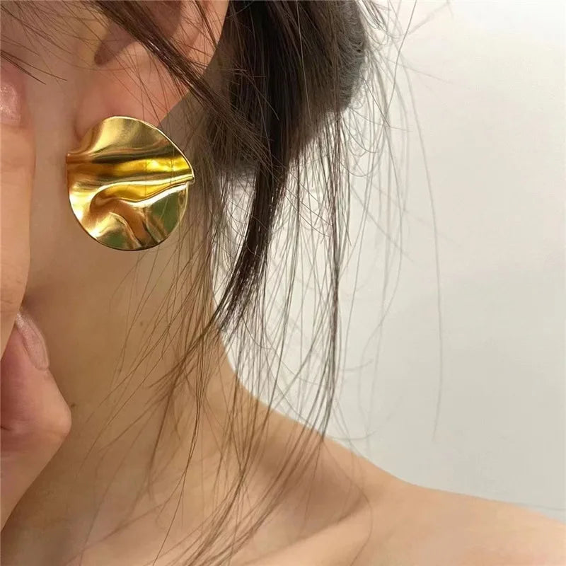 Fashion Circular Pleated Ear Clips Without Pierced for Women Personalized Design Irregular Punk Metal Earrings Party Jewelry Vera Lux