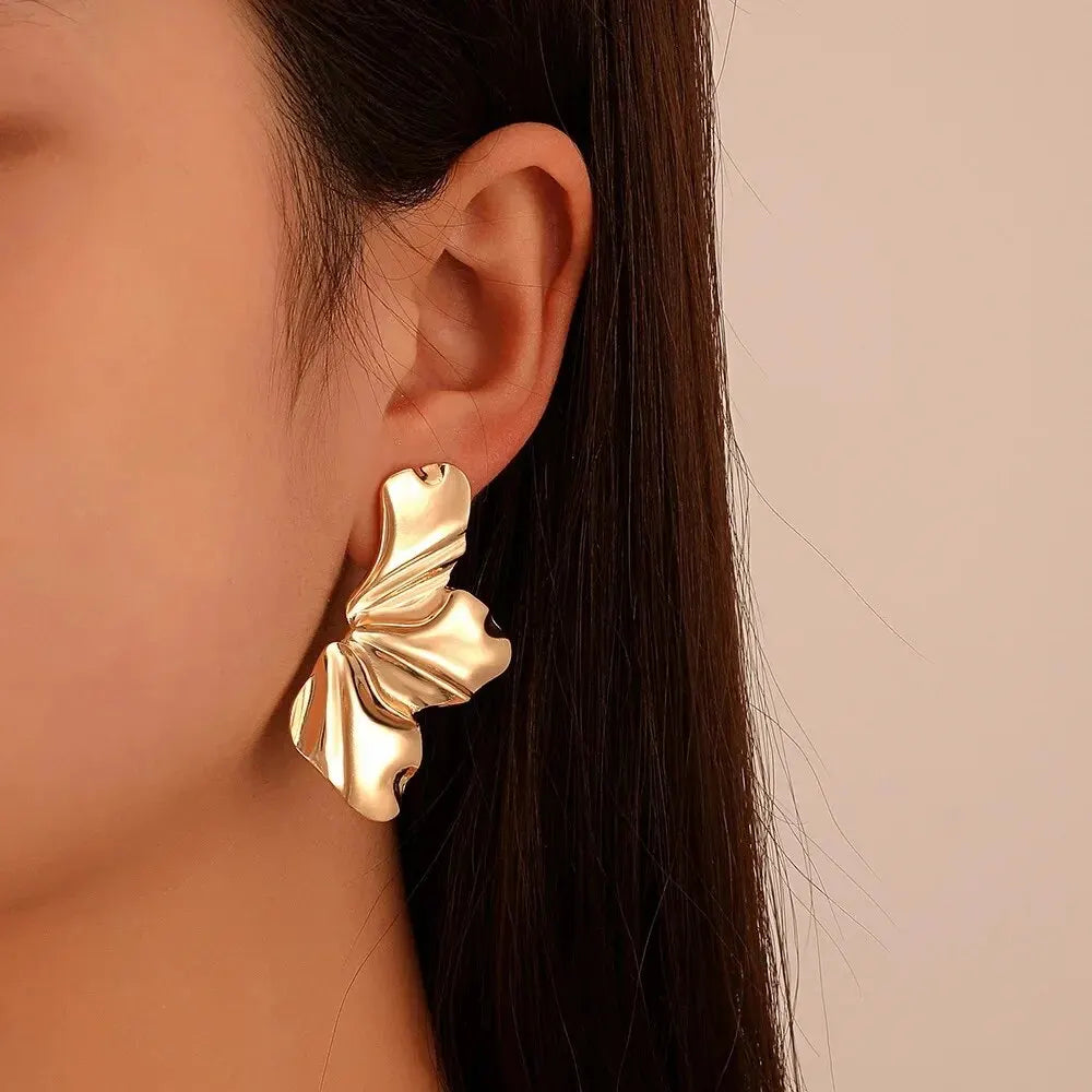 Big Metal Flower Shape Earring Stud For Women Gold Color Exaggerated Irregular Shape Women Post Earrings Silver Color Jewelry Vera Lux