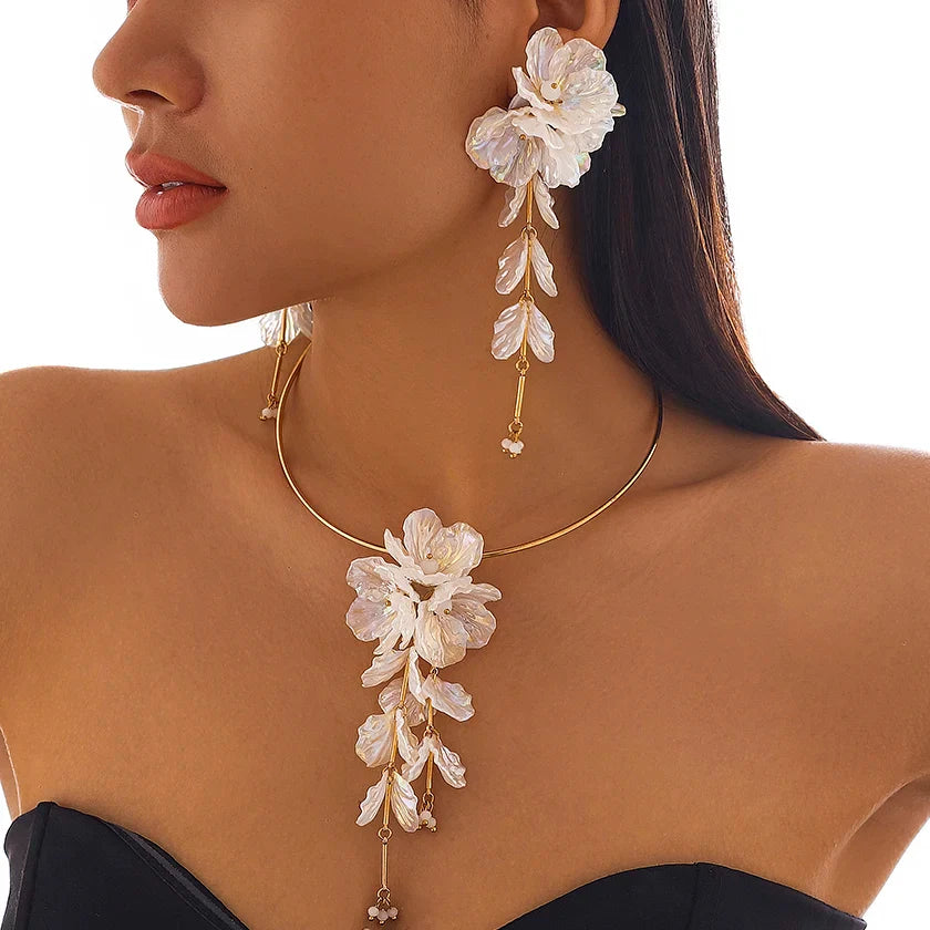 Ingemark Creative Punk Torques Chain Necklace Women Wed Bridal Elegant White Flower Hanging Drop Earrings Wed Bridal Jewelry Set Vera Lux