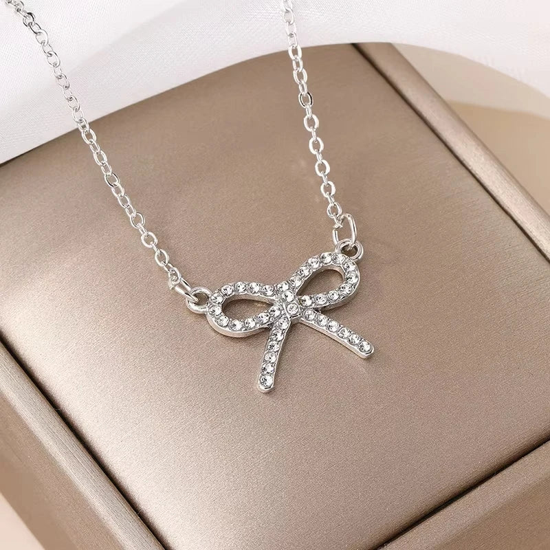 Fashion Rhinestone Bow Pendant Necklace For Women Exquisite Zircon Bowknot Choker Necklaces Office Party Jewelry Lady Gifts Vera Lux