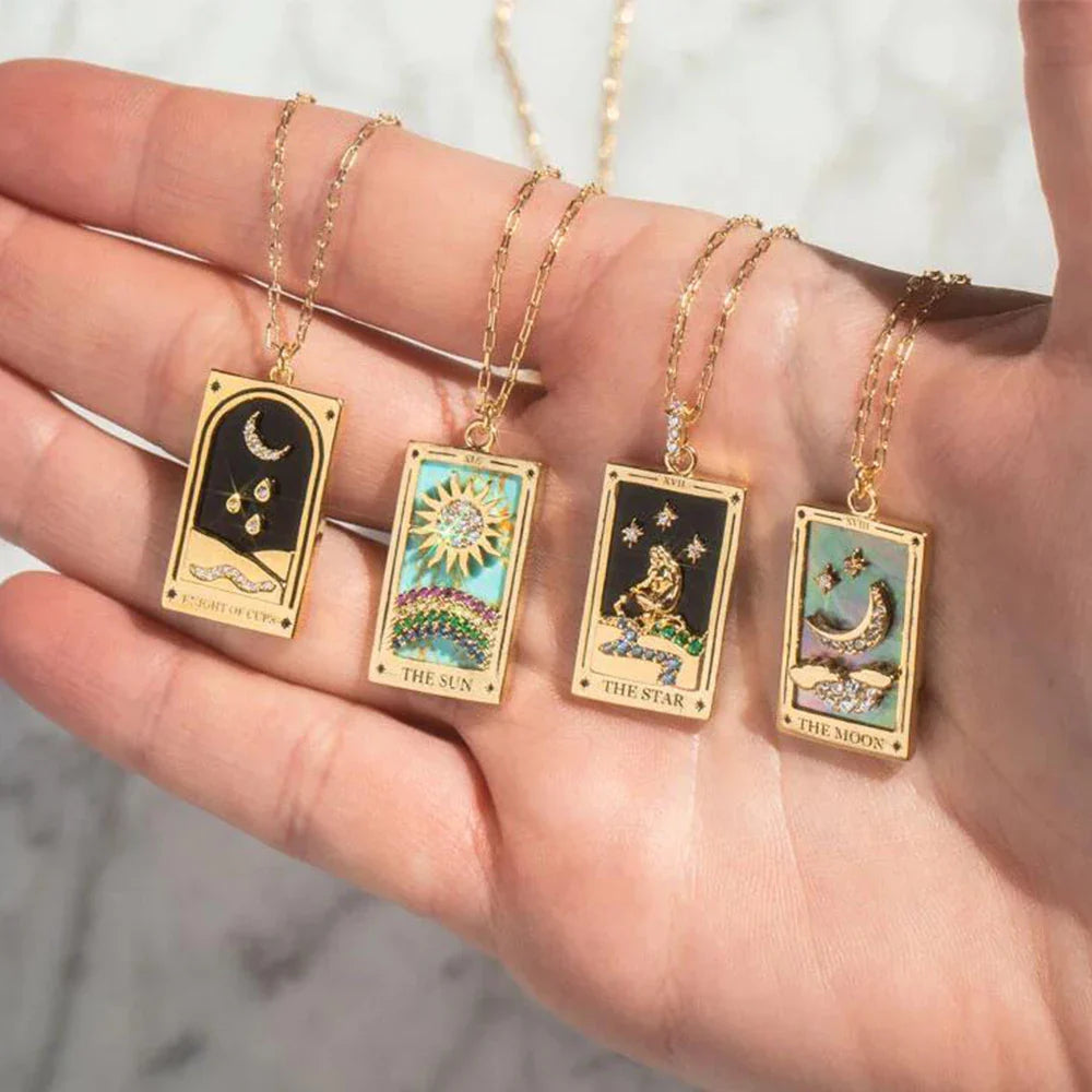1Pcs Necklace Creative Pendant Tarot Card Elements Sun Star Moon Knight Necklace Pendant Fashion Trendy Accessories Vera Lux