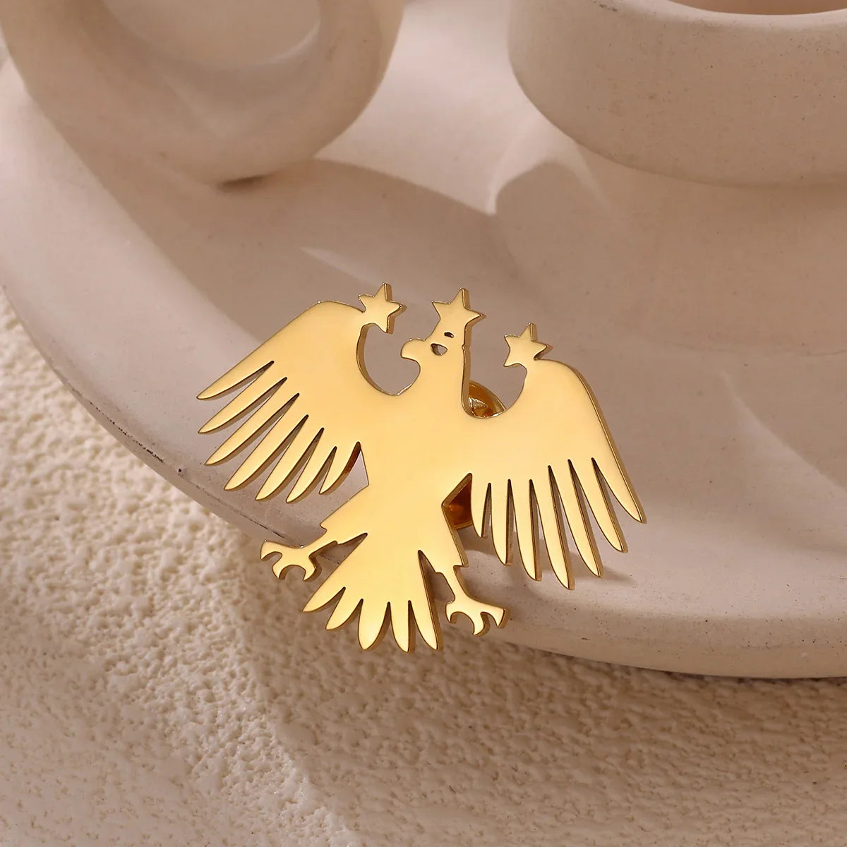 Gold Color Punk Eagle Stars Brooches For Men Women Fashion Geometric Animals Emblem Brooch Stainless Steel Jewelry Birthday Gift Vera Lux