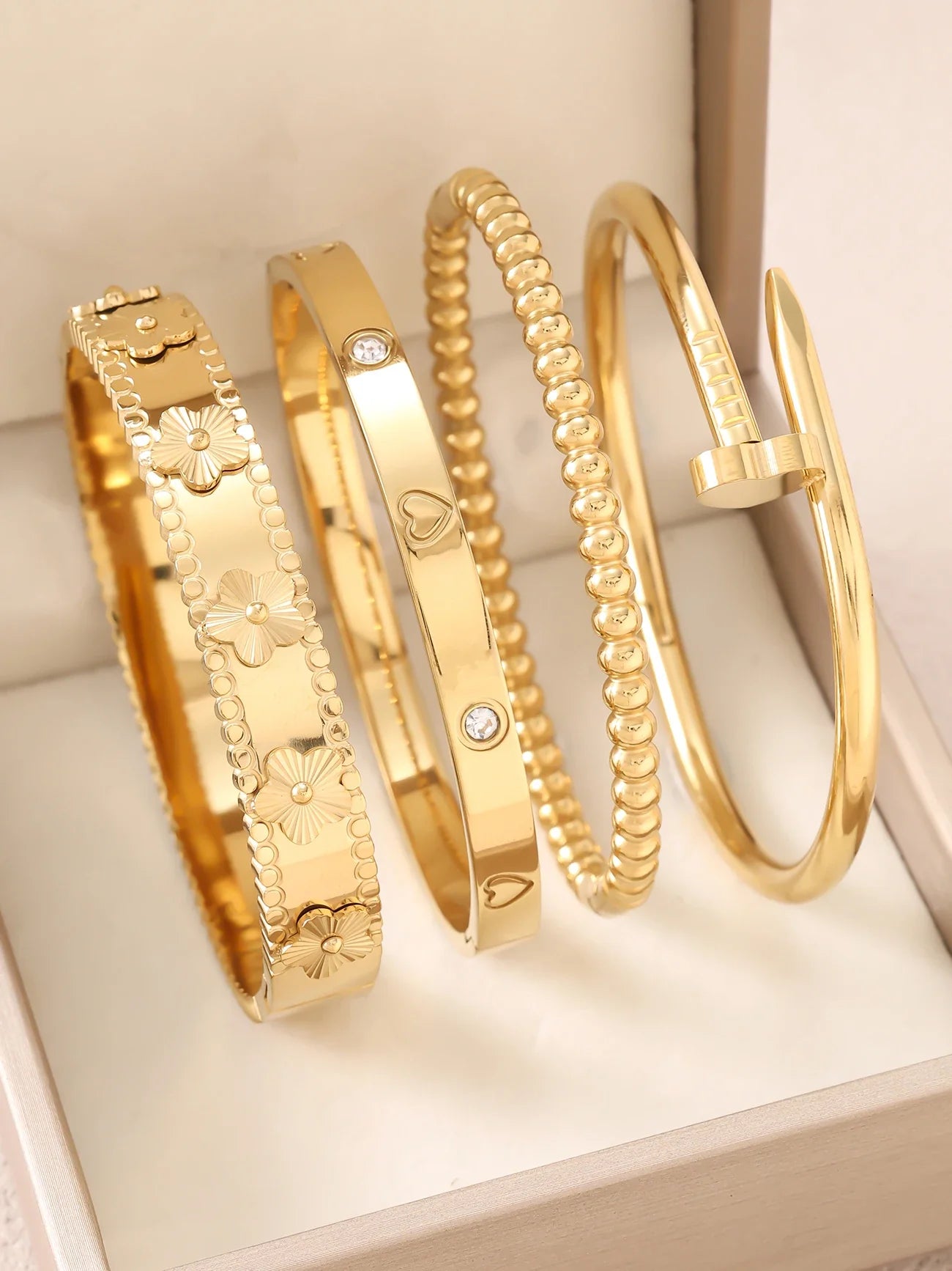 1pieces/set women's wedding jewelry party holiday Valentine's Day gift stainless steel bracelet plated with 18K gold bracelet Vera Lux