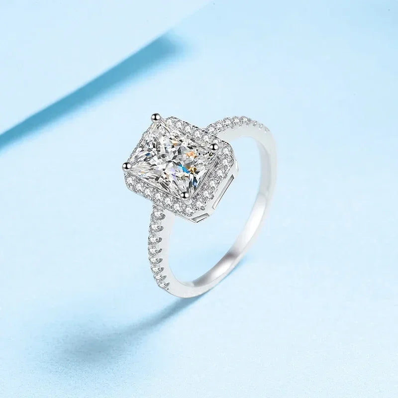 NeeTim 1ct 2ct Moissanite Ring for Women Emerald Radiant Cut Lab Diamond Rings Sterling Silver 925 with Gold Plated Wedding Band Vera Lux