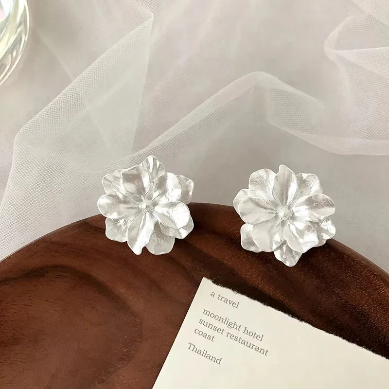 White Flower Stud Earrings for Women Folded Acrylic Side Charming Sweet Floral Girls Earrings Japanese Style Ear Jewelry Vera Lux