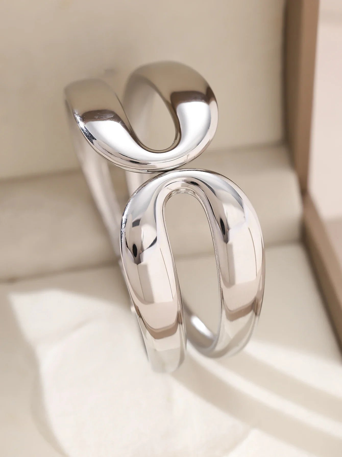 1pieces/set women's wedding jewelry party holiday Valentine's Day gift stainless steel bracelet plated with 18K gold bracelet Vera Lux