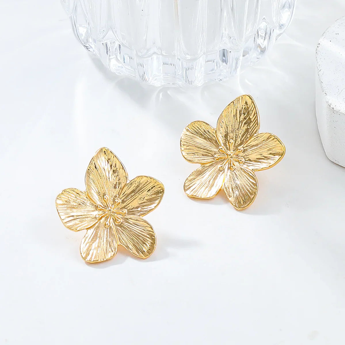 2PC Women's Fashion Trendy Stainless Steel Flower Earrings Outdoor Travel Carnival Party Festival Dressing Gifts Vera Lux