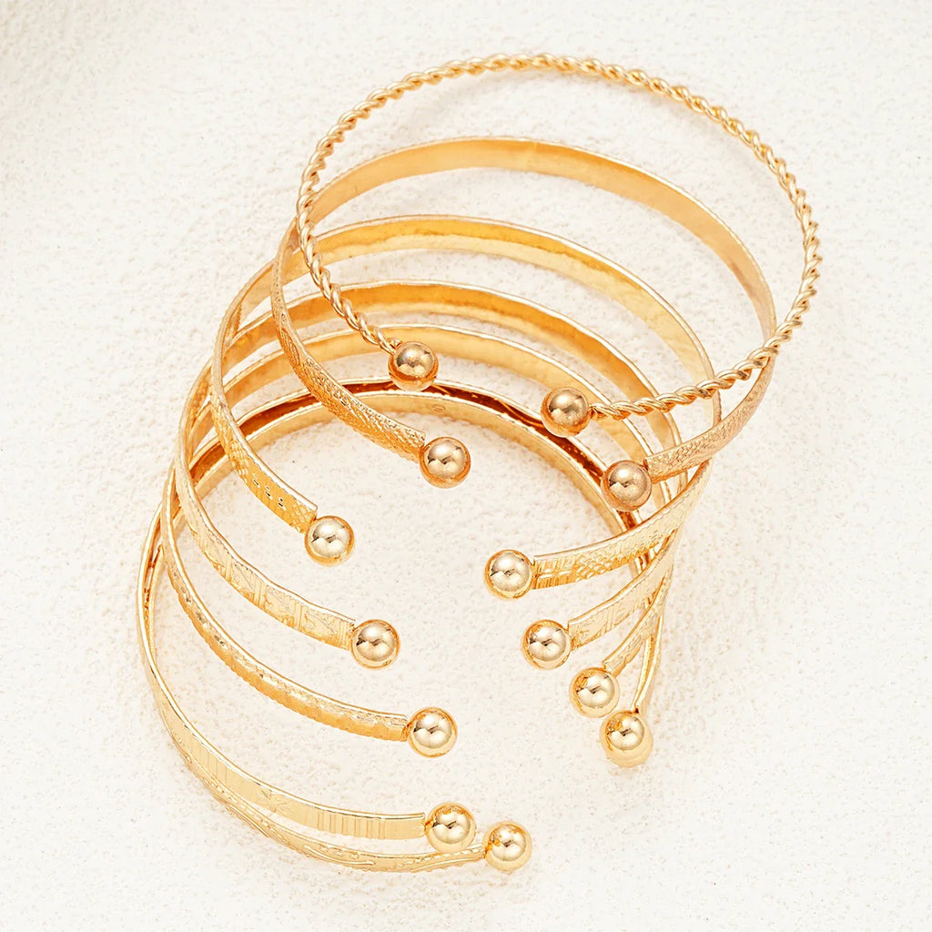 7 Pcs/Set Punk Gold Color Bracelets for Women Streetwear Goth Heart Prints Metal Design Open Bangle Fashion Jewelry Gifts 2024 Vera Lux