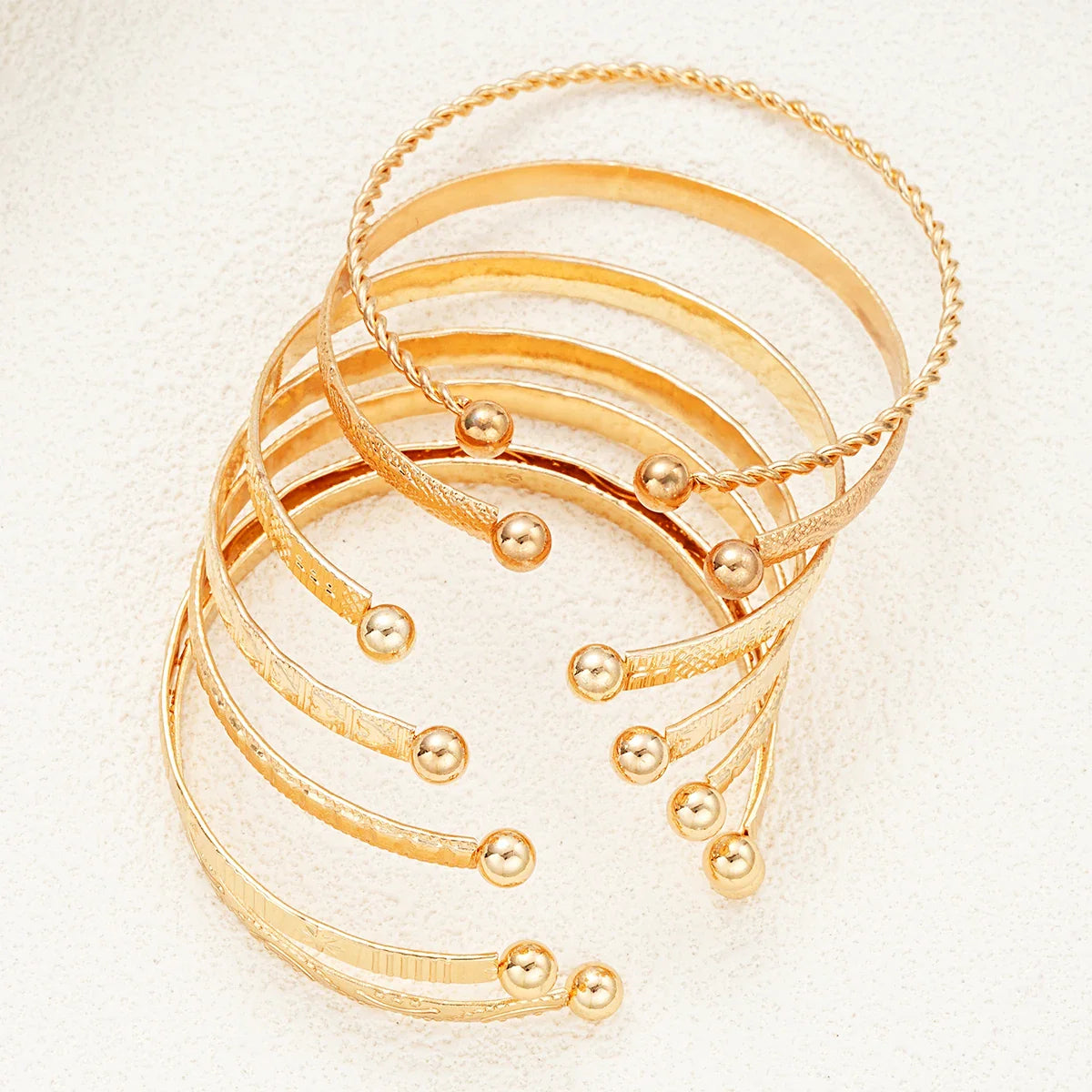 7 Pcs/Set Punk Gold Color Bracelets for Women Streetwear Goth Heart Prints Metal Design Open Bangle Fashion Jewelry Gifts 2024 Vera Lux