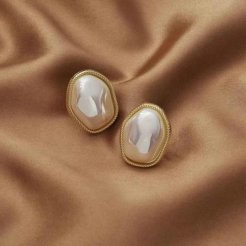 Imitation Pearl Zircon Retro Elegant Irregular Oval Square Hollow Out Earrings for Women Party Autumn Winter Jewelry Vera Lux