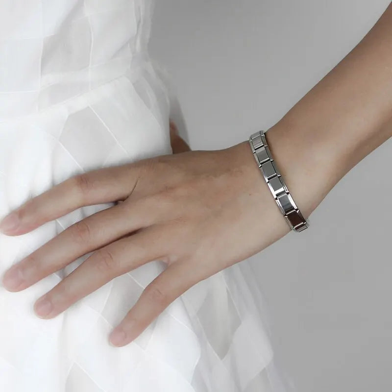 9 mm Wide Stainless Steel Bracelets Simple Trendy Style Daily Wear Silver-Color Charm Bracelet For Women On Party Unisex Style Vera Lux