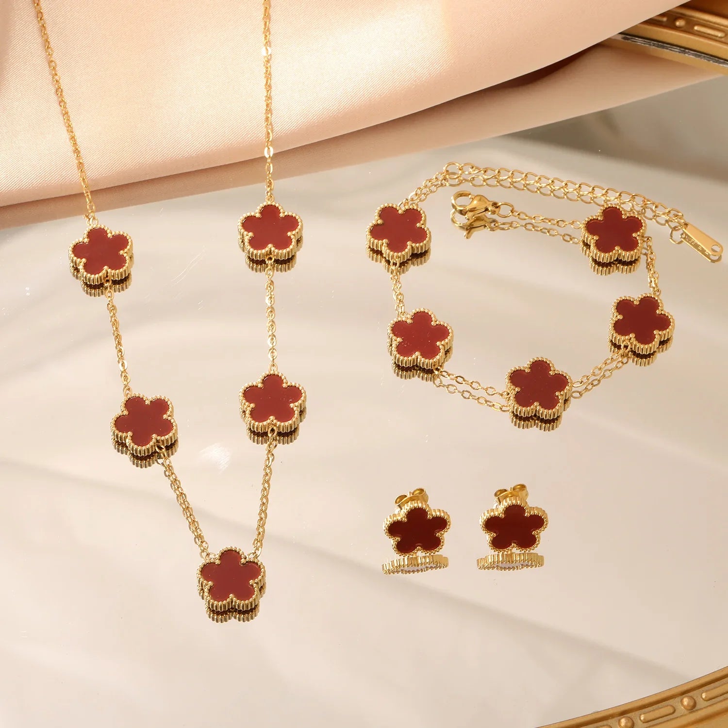 LUXUKISSKIDS Fashion Flower Necklace Earrings Set Jewelry Women Stainless Steel White Shell Clover Bracelet Jewelry Accessories Vera Lux