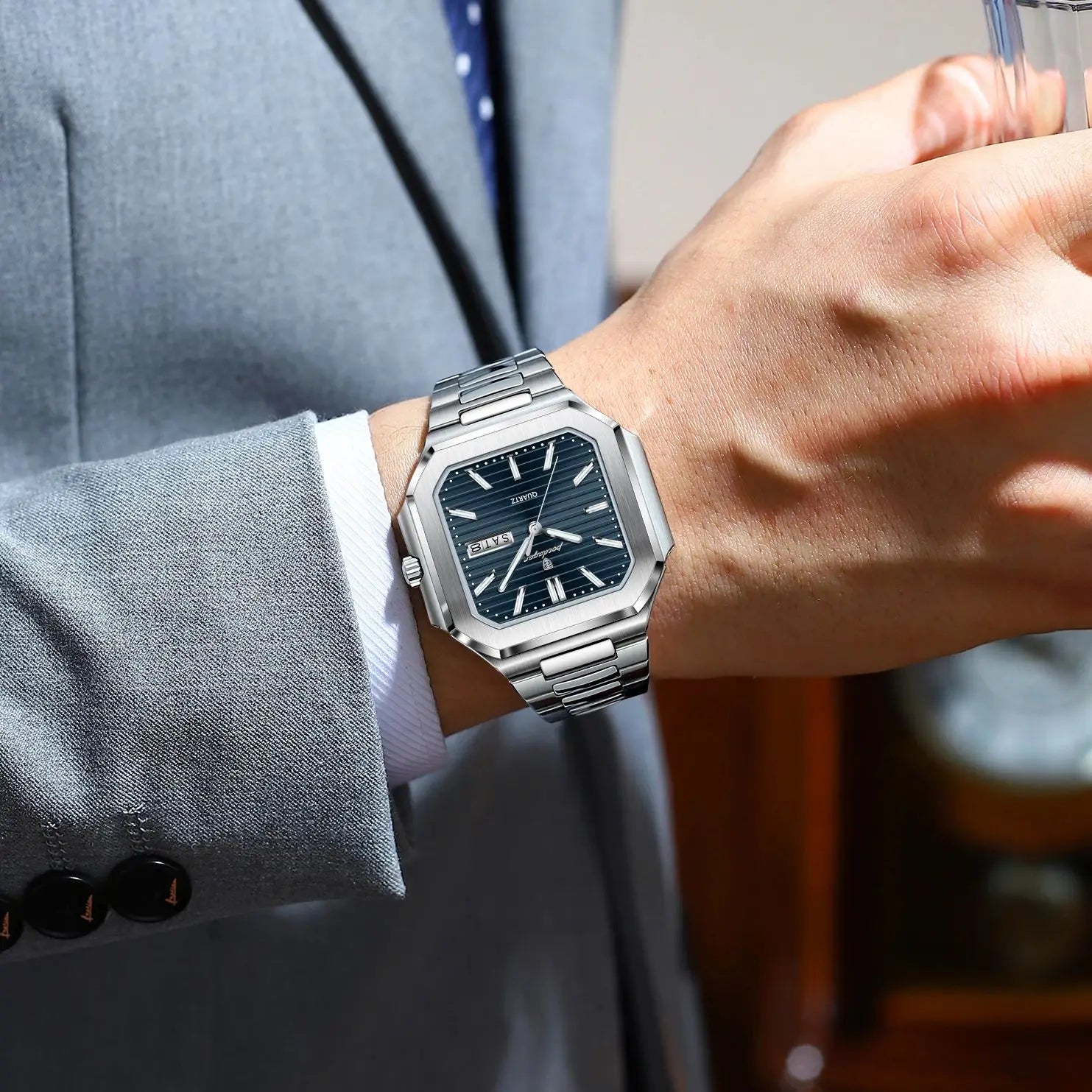 POEDAGAR Square Fashion Man Wristwatch Waterproof Luminous Date Week Quartz Men's Watches Stainless Steel Luxury Men Watch Reloj Vera Lux