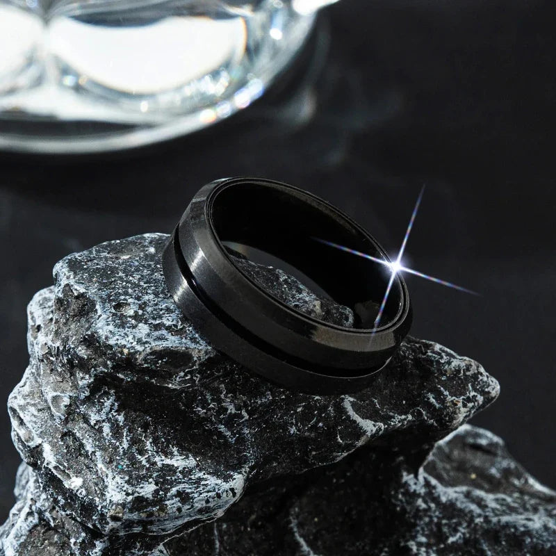 1pcs Men's Electroplated Black Ring Trendy Minimalist West Coast Hip-hop Punk Style Black Knight Ring Rotatable Design Ring Vera Lux