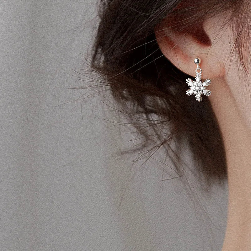 New Red Bow Knot Snowflakes Drop Earring for Women Christmas Santa Claus Snowman Earrings Girls Xmas Jewelry Gifts Vera Lux