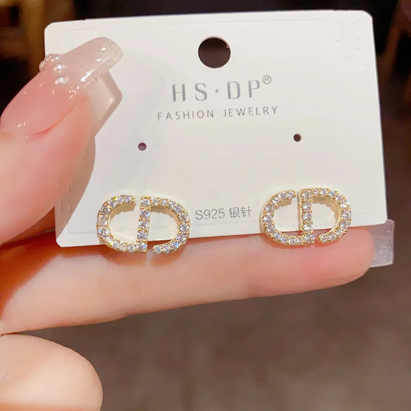 Plated Silver Needle Zircon Letter Pearl Earrings French Luxury Sensation High-End Jewelry Women's Earring Accessor Vera Lux