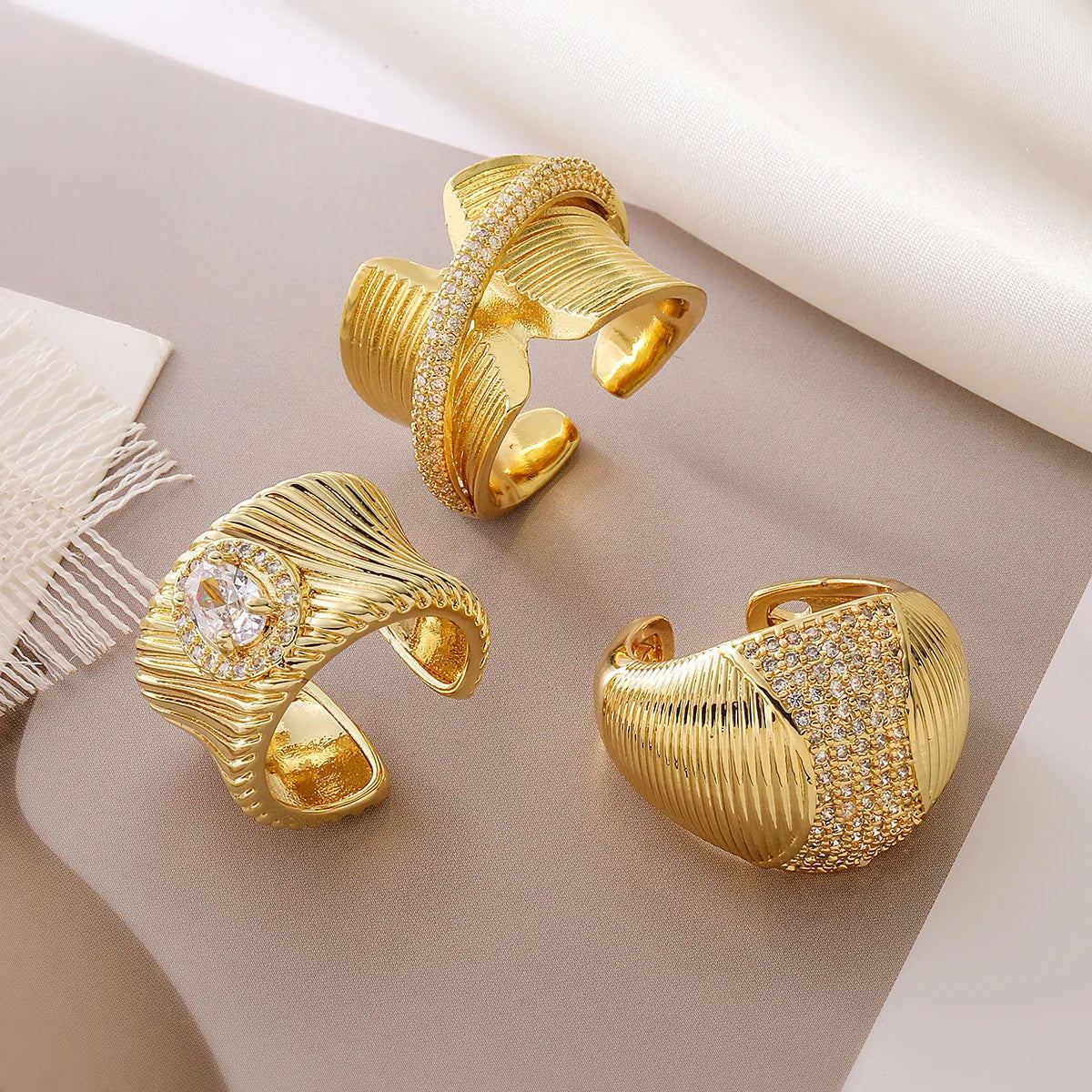 NEWBUY Luxury AAA Cubic Zirconia Inlay Copper Wedding Jewelry Gold Color Statement Geometric Shape Open Design Rings For Women Vera Lux