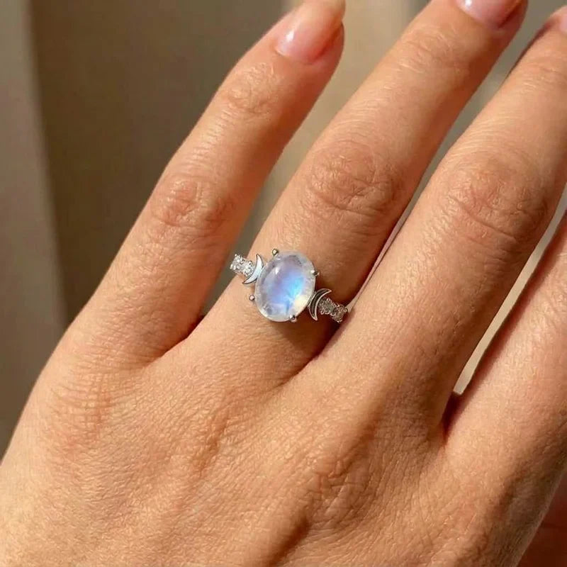 925 Sterling Silver Sparkling Zircon Vintage Oval Rings for Women Sun Moon Glowing Design Ring Party High Quality Fine Jewelry Vera Lux