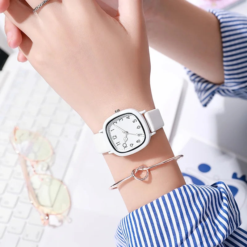Fashion Brand Bear Women Quartz Watch 2024 Ladies Casual Silicone Jelly Watches Clock Girl Gift Zegarek Damski Vera Lux