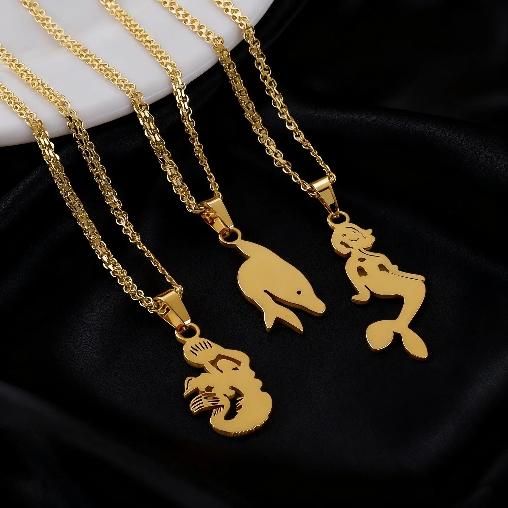 luxury stainless gold letter necklace for women high quality stainless steel Minimalist letters for necklace Daily wear Gift Vera Lux