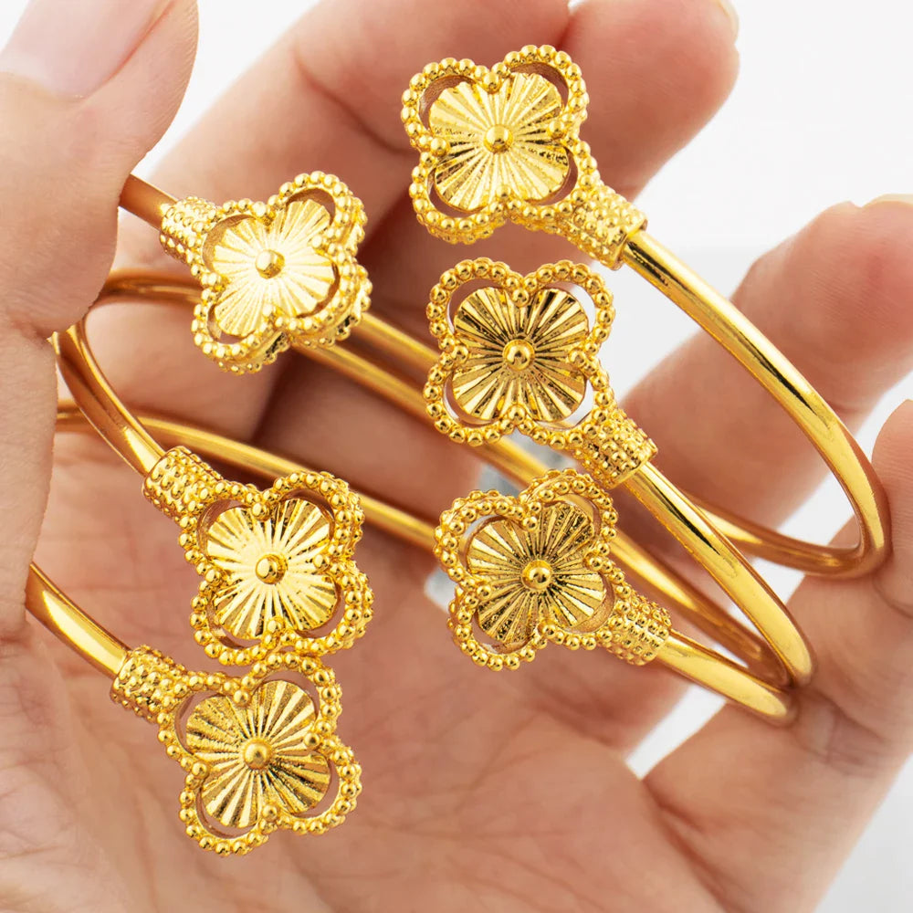 New Design Classic Luxury Stainless Steel Clover Bracelets Ring Elegant Temperament For Woman Jewelry Daily Wear Festival Gifts Vera Lux