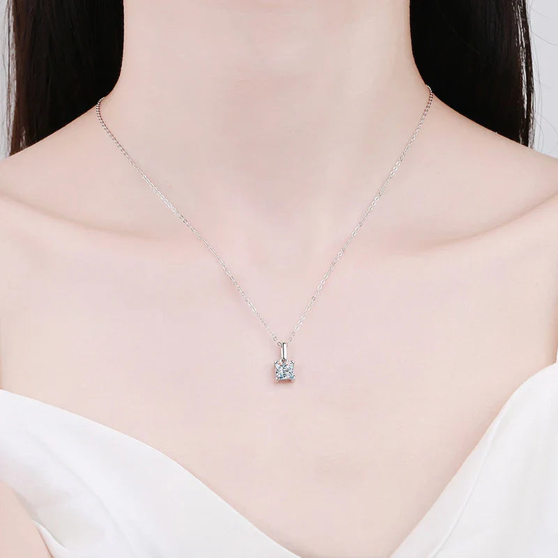 NeeTim 1ct Princess Cut Moissanite Necklace Pendant S925 Sterling Silver Party Wedding Dimond Necklaces For Women Certified Vera Lux