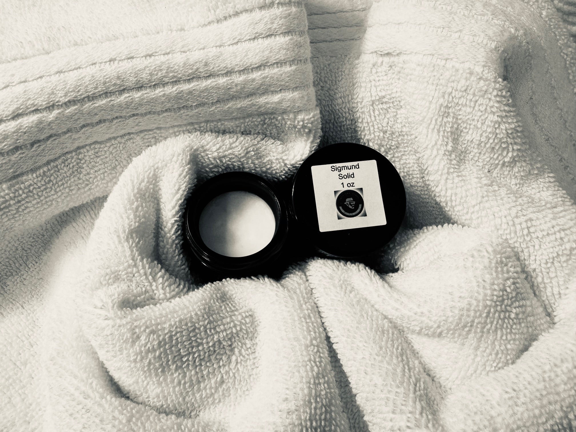 Sigmund Solid Scent The Inspired Jewel