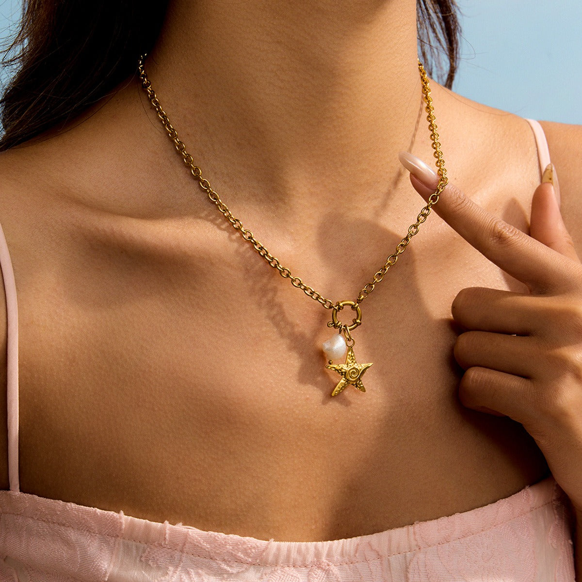 18K gold starfish with pearl design exquisite and noble necklace Vera Lux