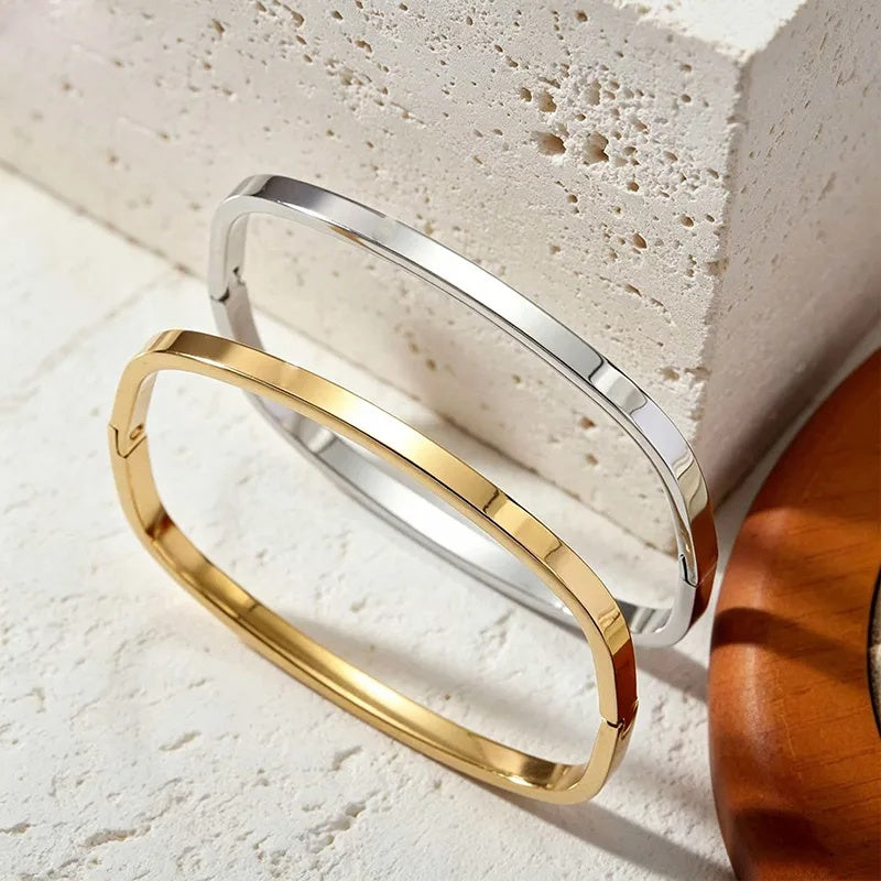 Stainless Steel Minimalist Style Vacuum Plated Bracelet With A Wind-like Finish Vera Lux
