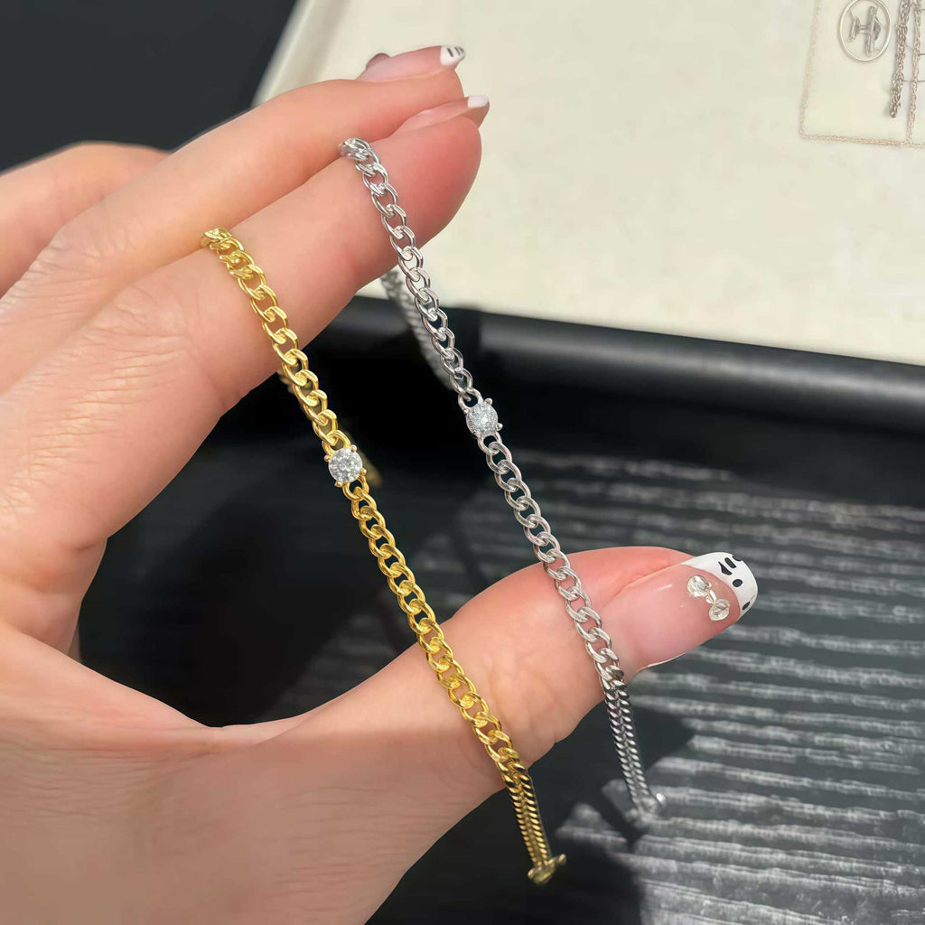 Versatile Fashionable Niche-design Hand Jewelry Vera Lux