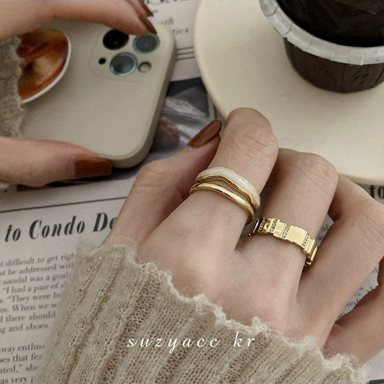 Women's Niche Design Gold Enamel Zircon Ring, INS Style, Vintage Fashion, Unique Versatile High-End Finger Ring Vera Lux