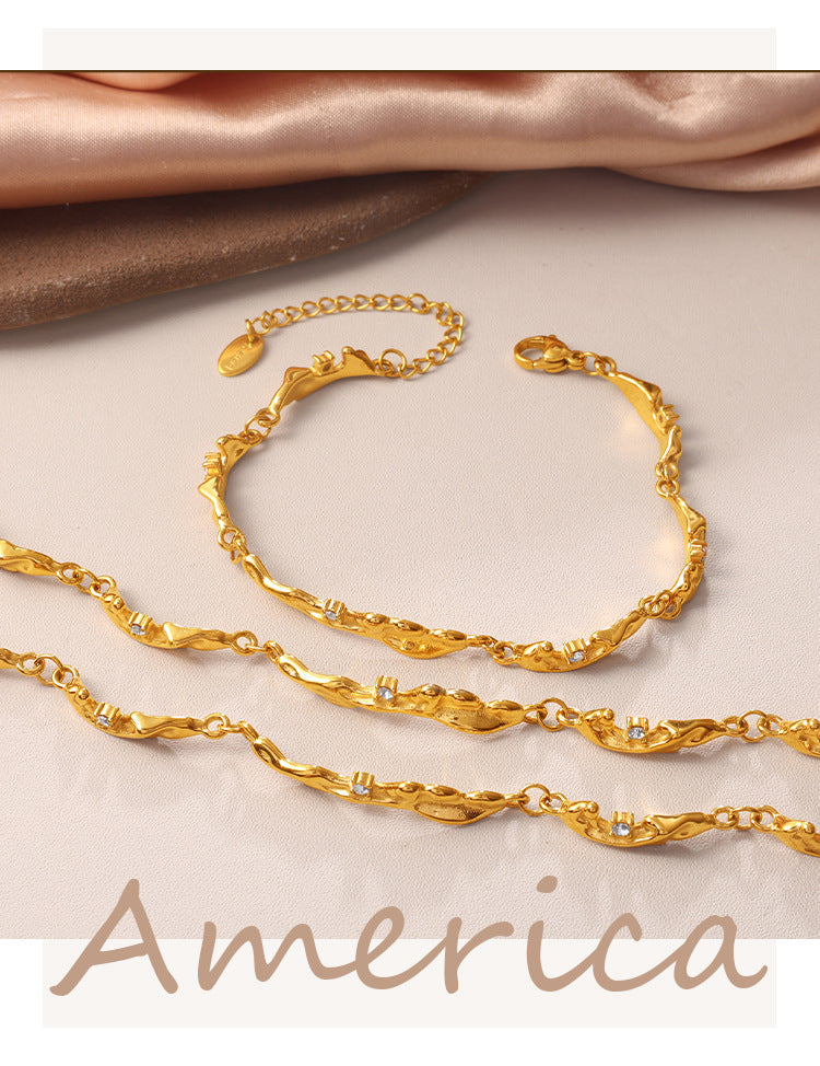 Gold Texture Hollowed-out Hand Accessory With Retro Texture, Niche Design, With Tiny Diamond Inlays, Adjustable Bracelet Vera Lux