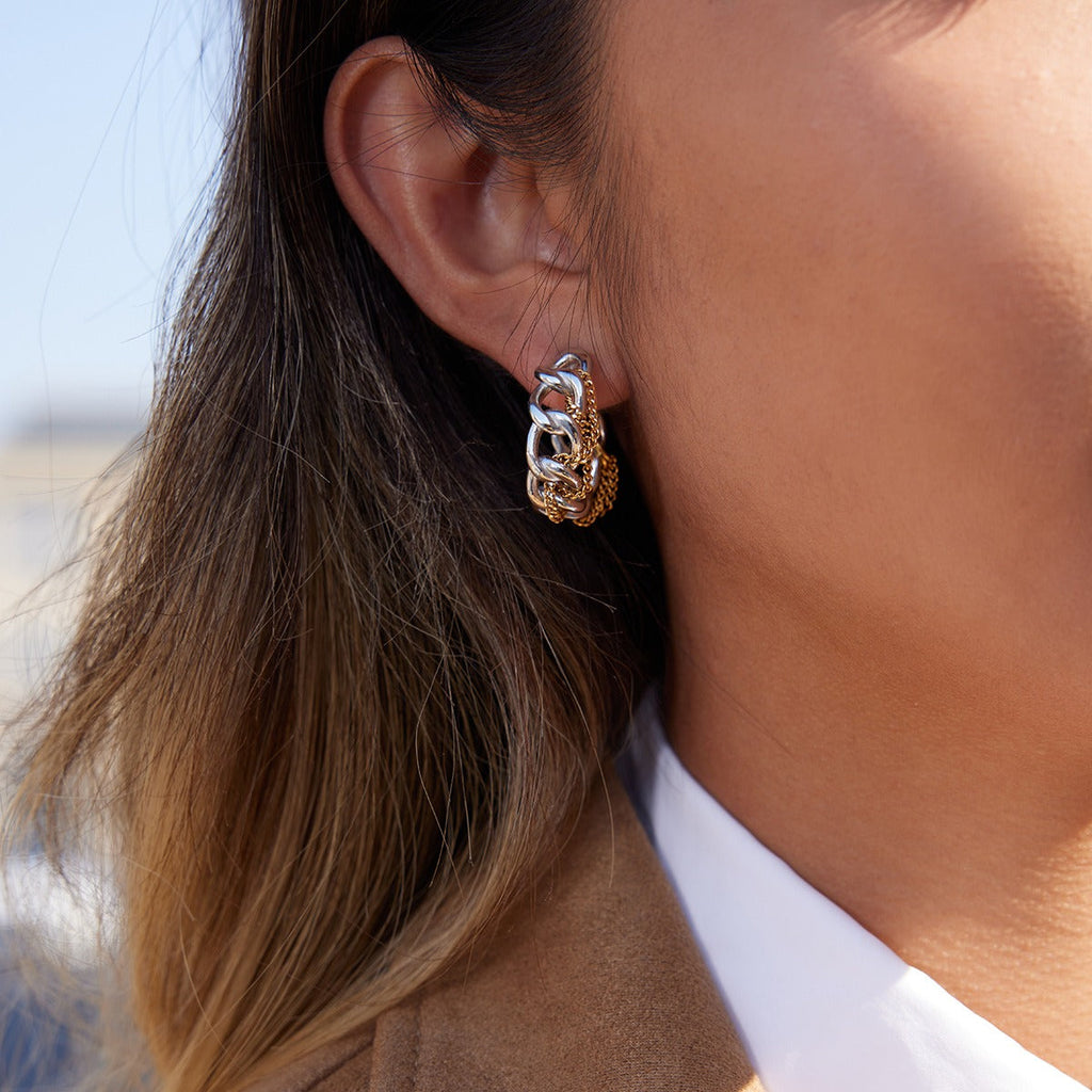 18K gold autumn/winter high-end tassel stud earrings Vera Lux