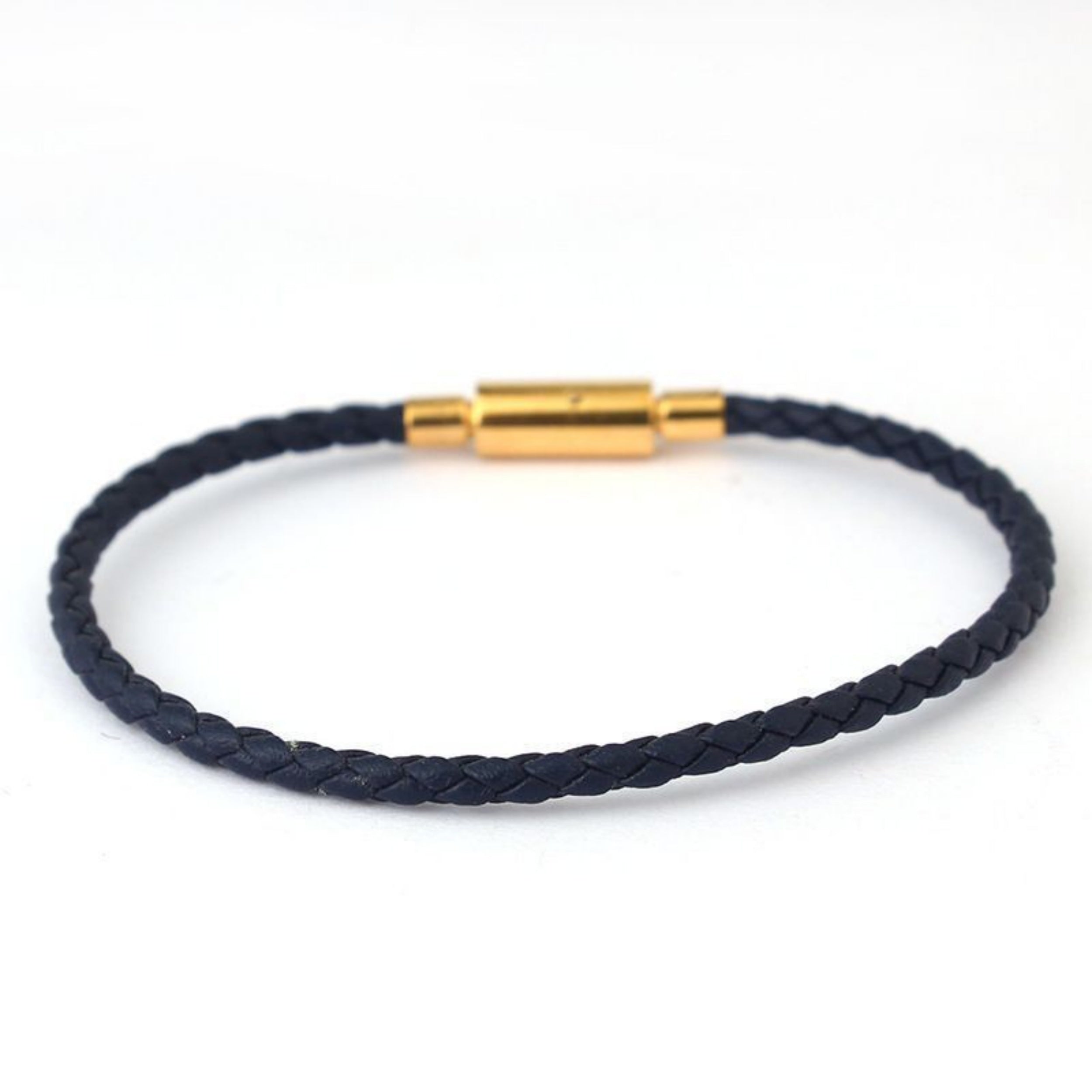 3.0mm Stainless Steel Leather Cord Bracelet With A Single Buckle And Wear-resistant Edging Vera Lux