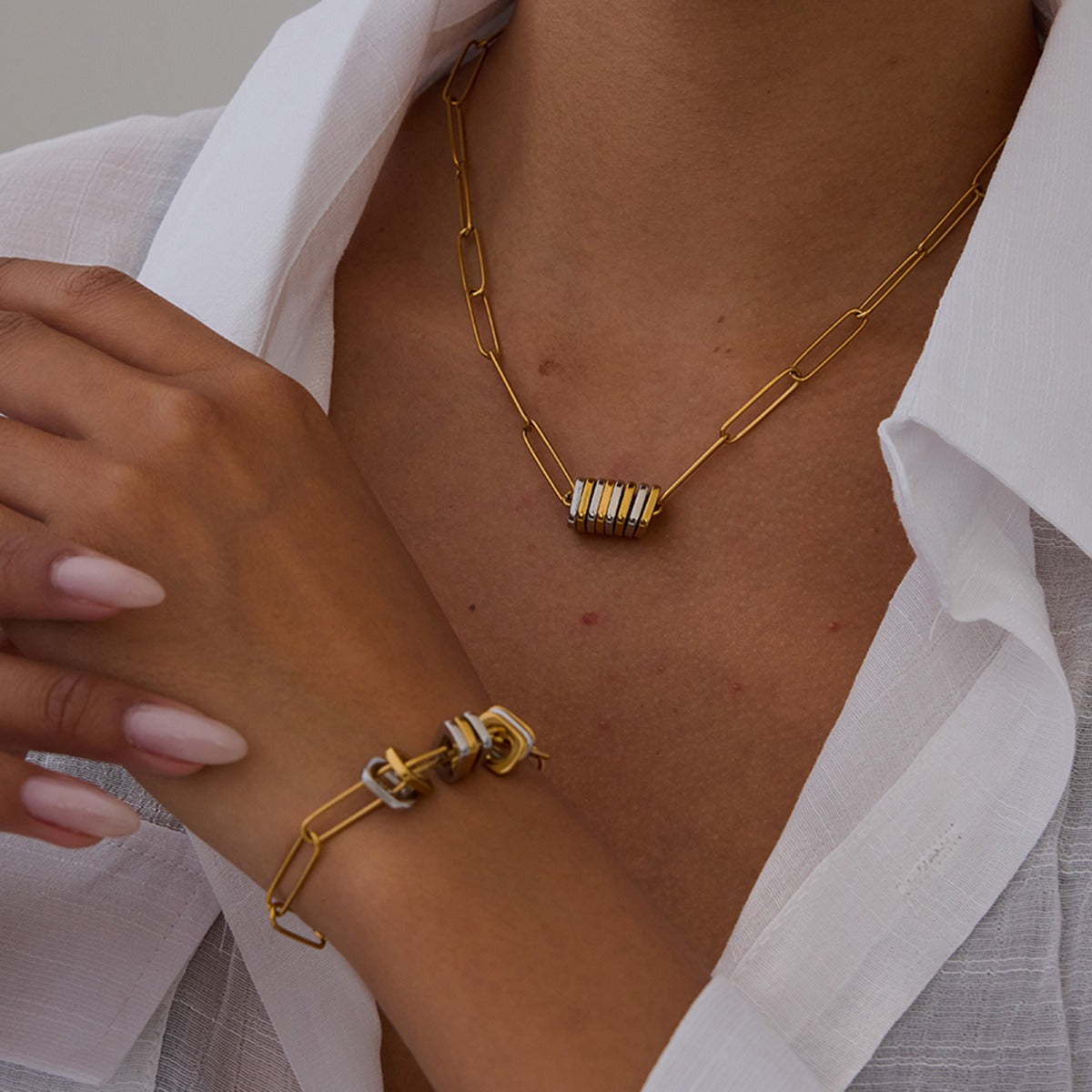 Titanium steel necklace light luxury clavicle chain bracelet Vera Lux