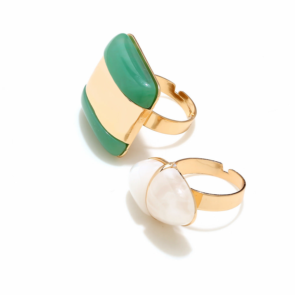 Fashionable Contrasting Color Geometric Resin Ring Vera Lux