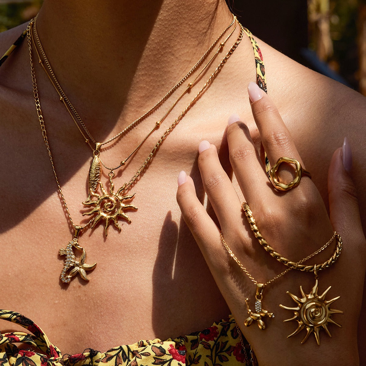 18K gold geometric shape with texture design high-end unique necklace Vera Lux