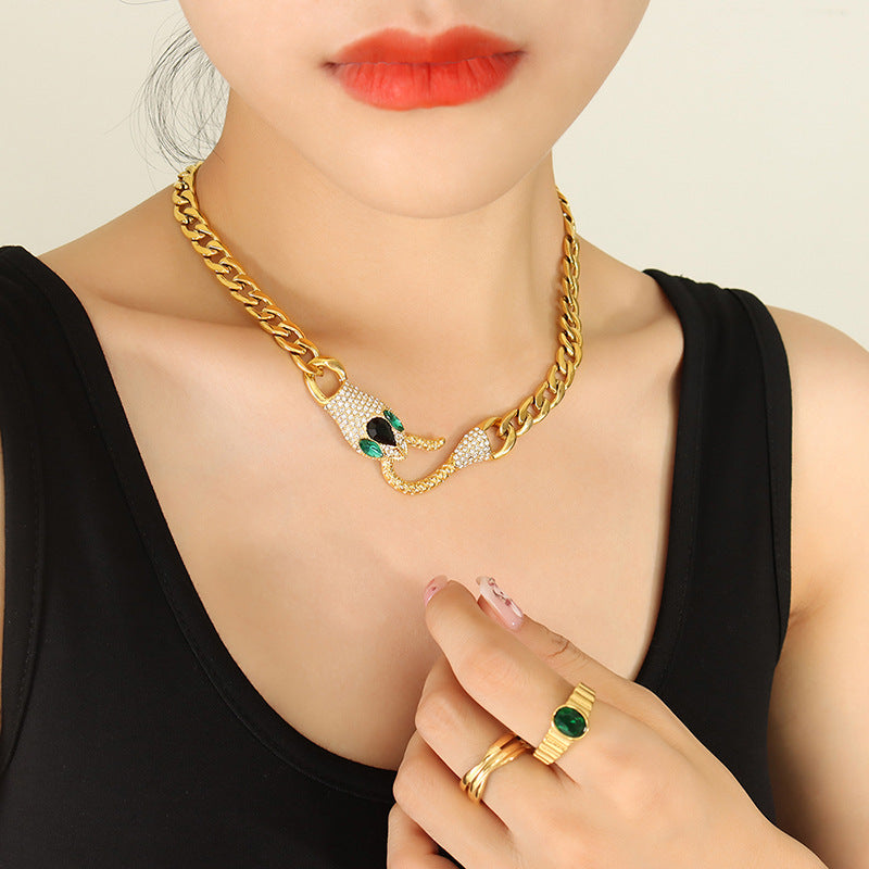 18K Gold Fashion Exquisite Snake Head Design Versatile Necklace Vera Lux