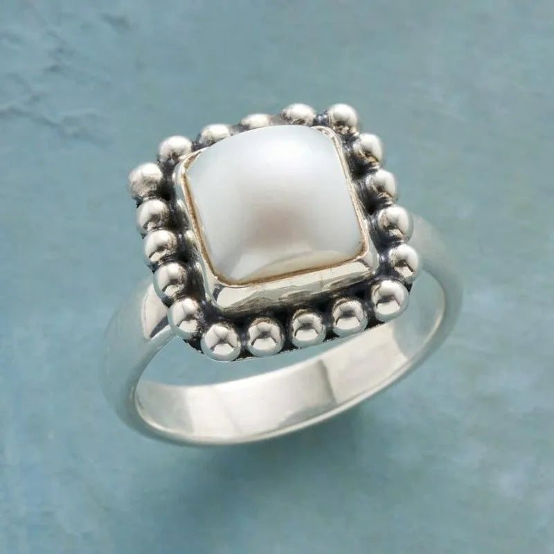Retro Simple And Exaggerated Unique Women Ring Vera Lux