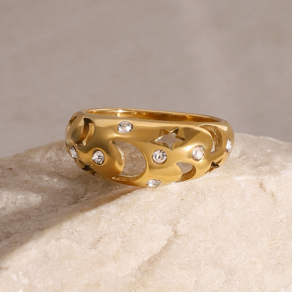 18K gold star and moon hollow with gemstone design exquisite noble ring Vera Lux
