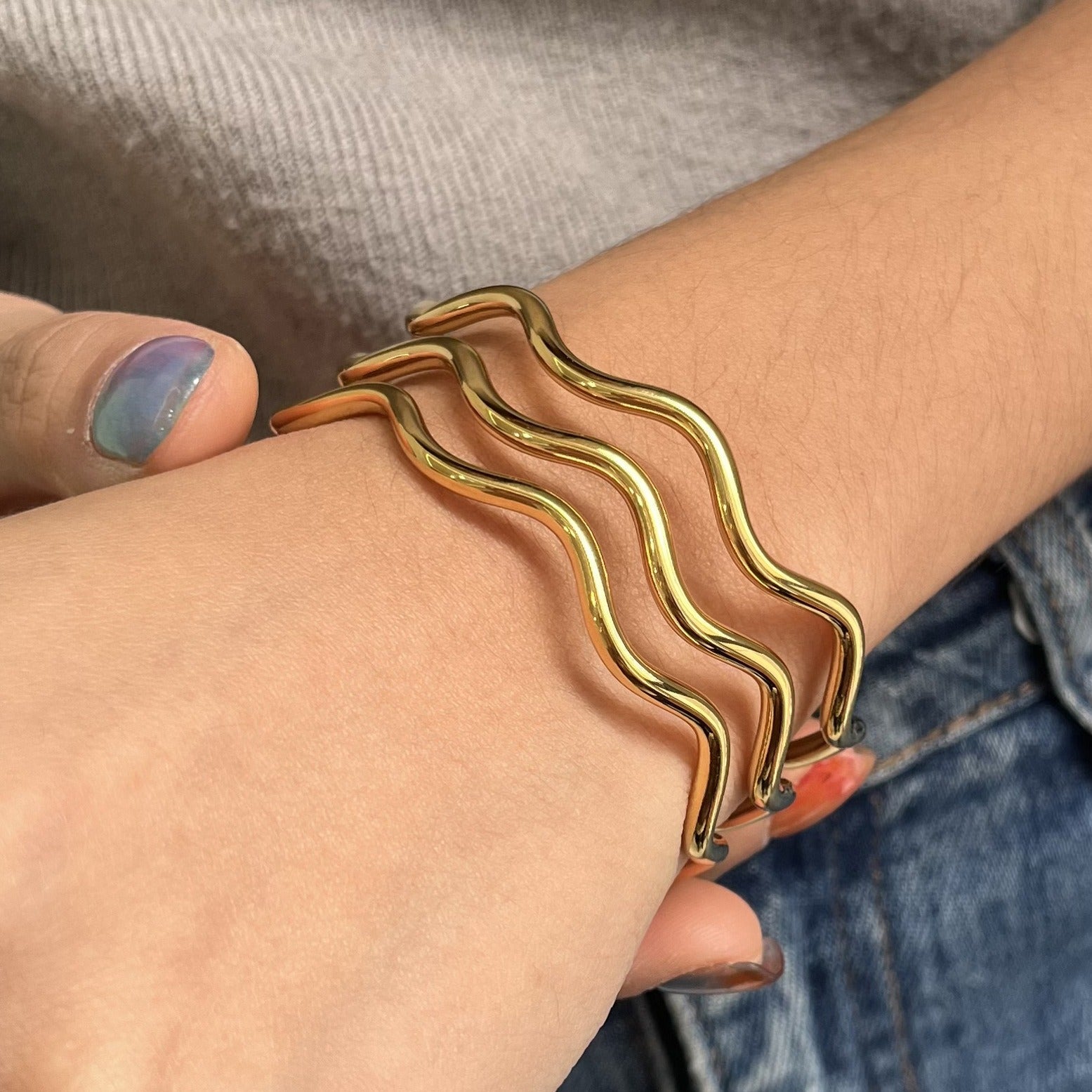 18K gold wave bracelet Vera Lux