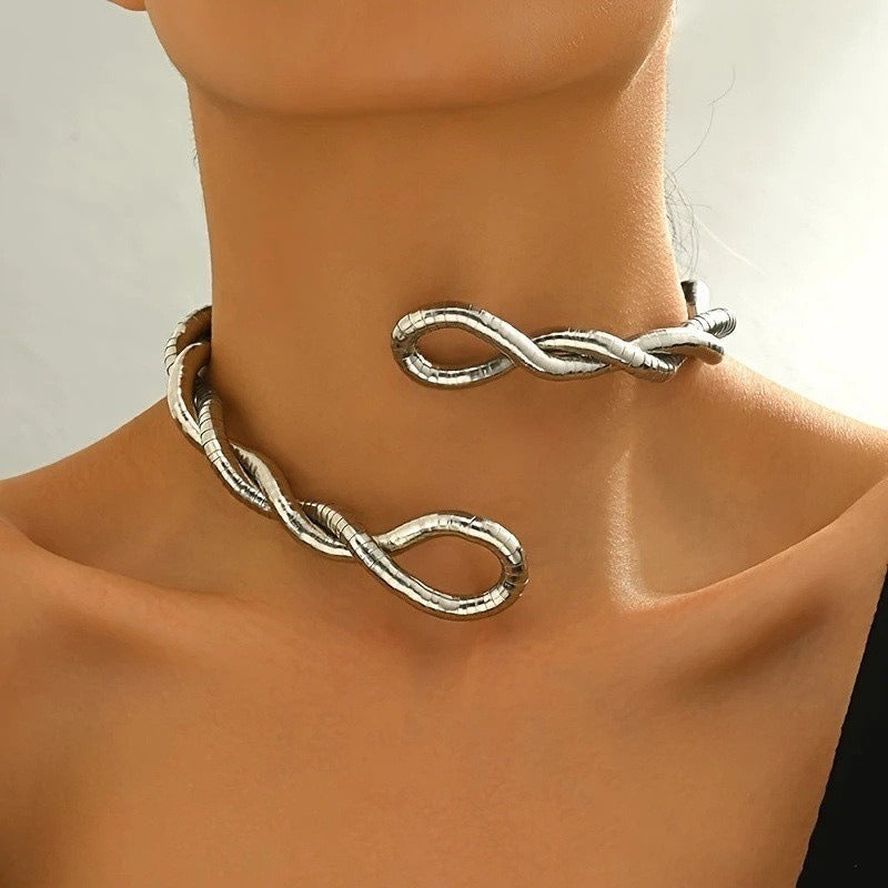 18K Gold Geometric Minimalist Irregular Necklace Vera Lux