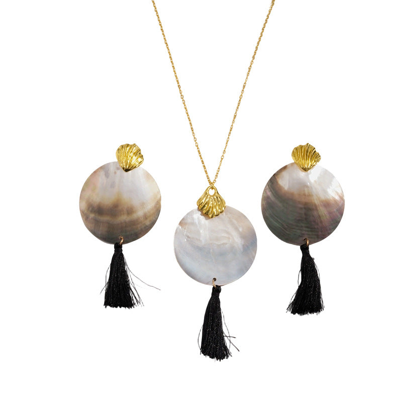 Shell-shaped Round Tassel Earrings And Necklace Jewelry Set Vera Lux