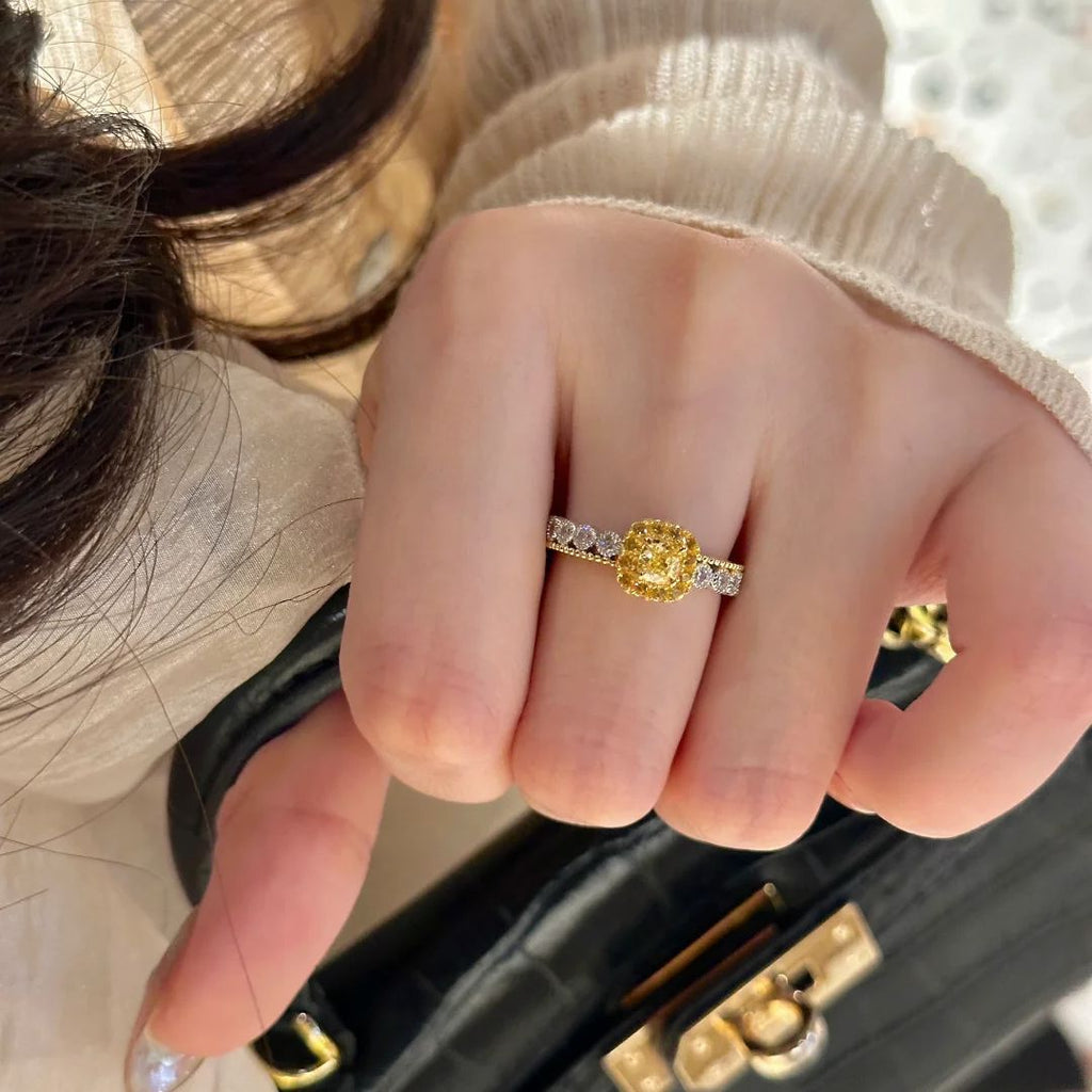 Light Luxury Yellow Diamond Sugar Cube & Pineapple Ring, Niche Design, High-End Exquisite Fashion Gemstone Ring For Women Vera Lux