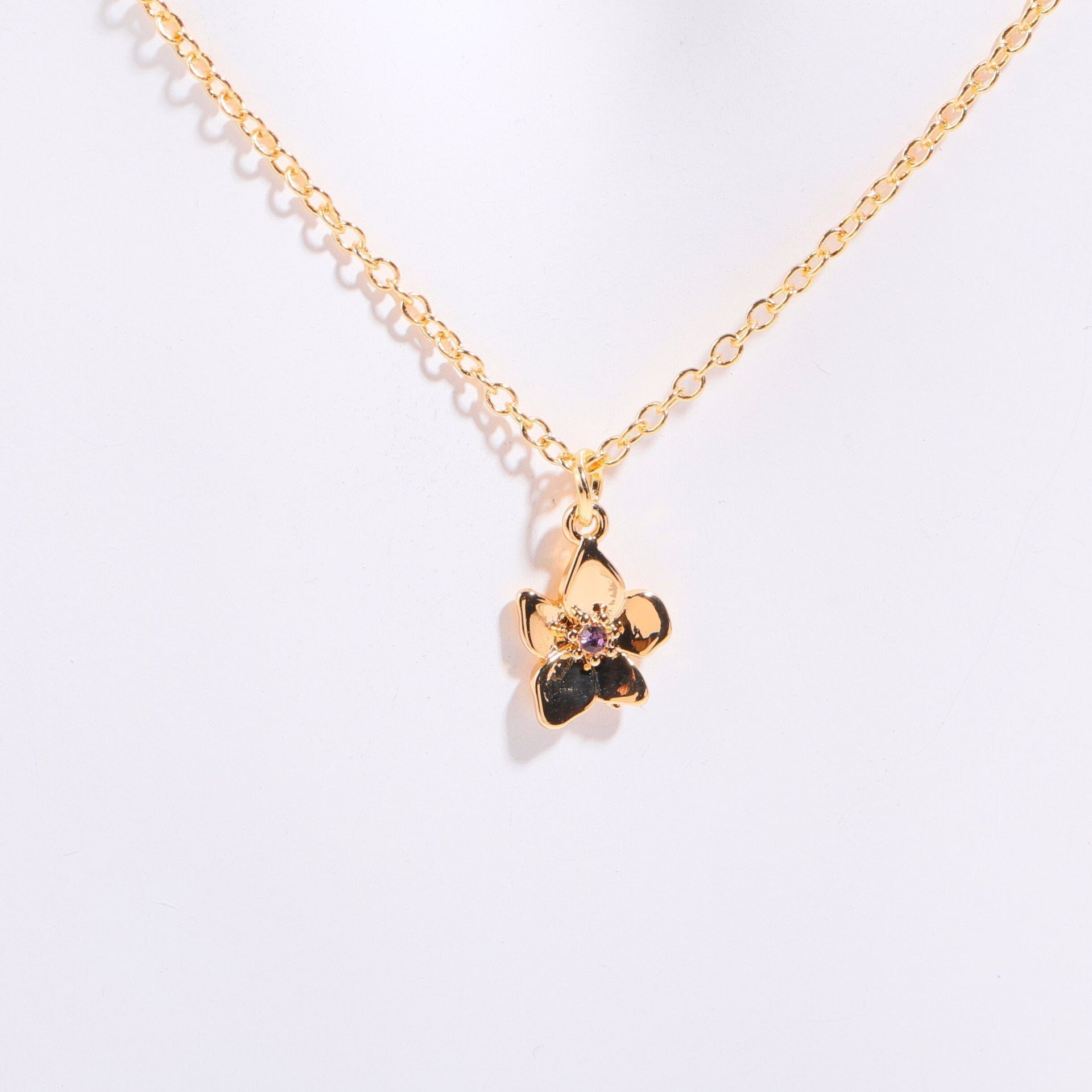 18 Gold December Birth Flower Bracelet Vera Lux