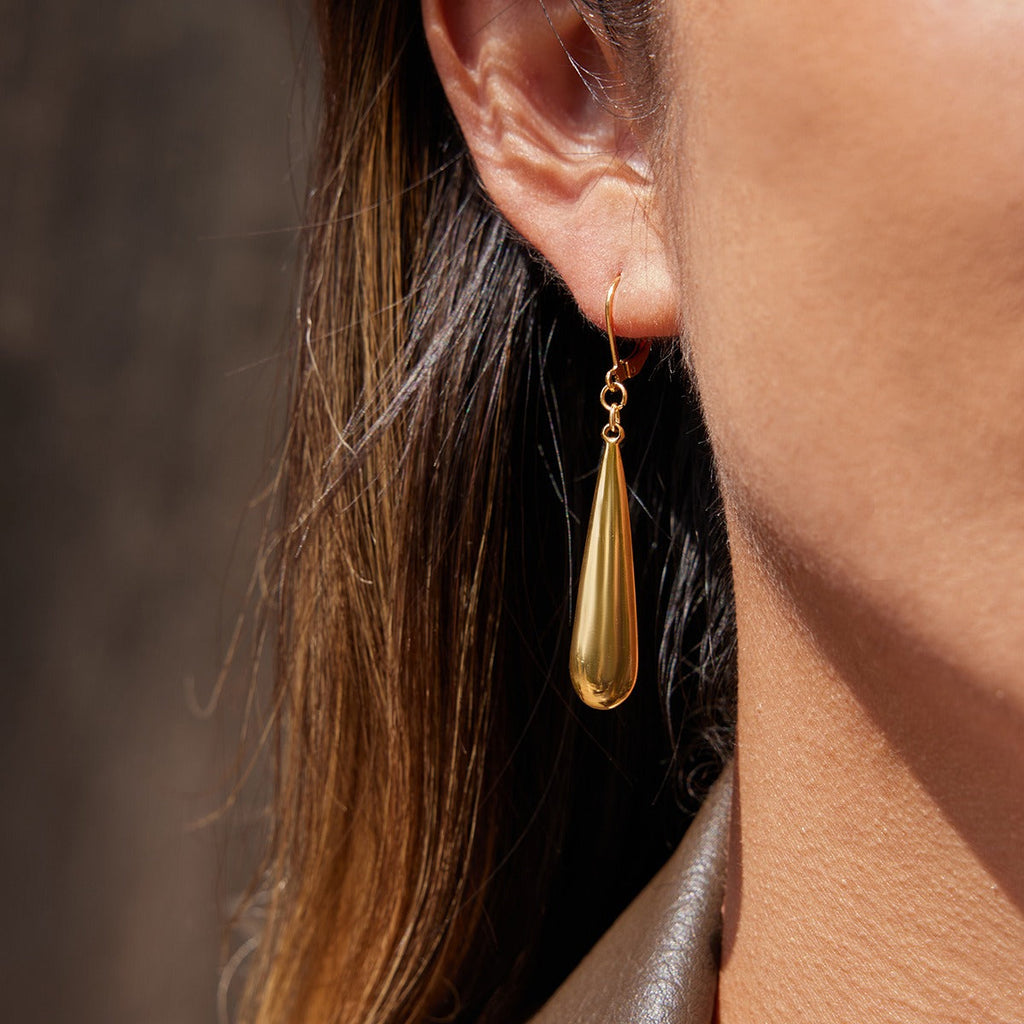 18K gold teardrop metal earrings Vera Lux