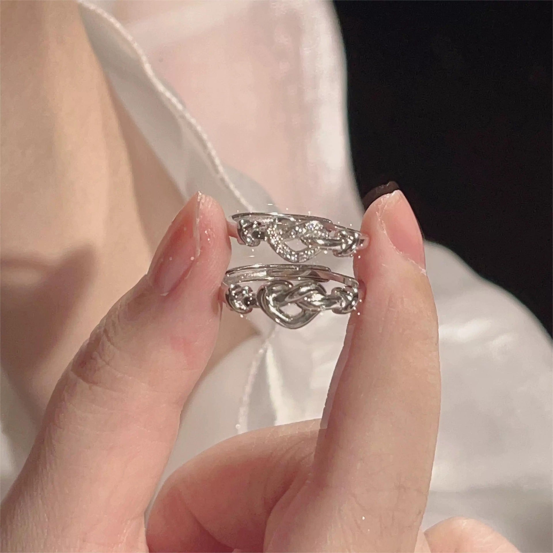 Love Heart Couple Rings For Men & Women, Simple Twin Knot Fashion Light Luxury Gift Vera Lux