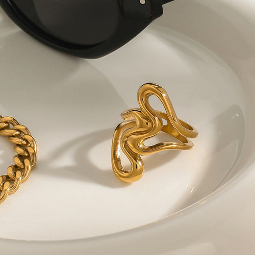 18K gold geometric line design exquisite personality ring Vera Lux