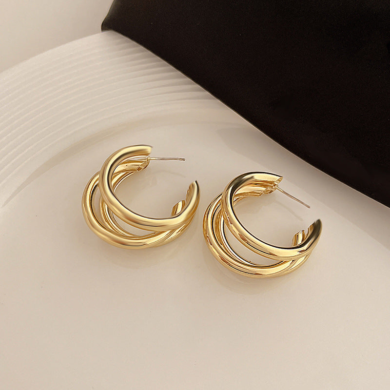 Metal Minimalist Round Earrings Vera Lux