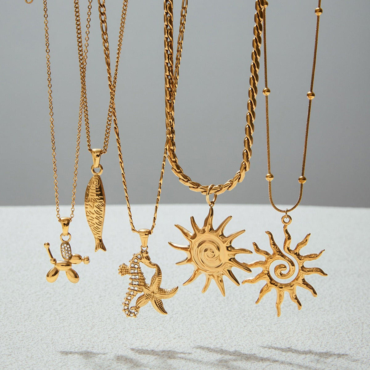 18K gold geometric shape with texture design high-end unique necklace Vera Lux